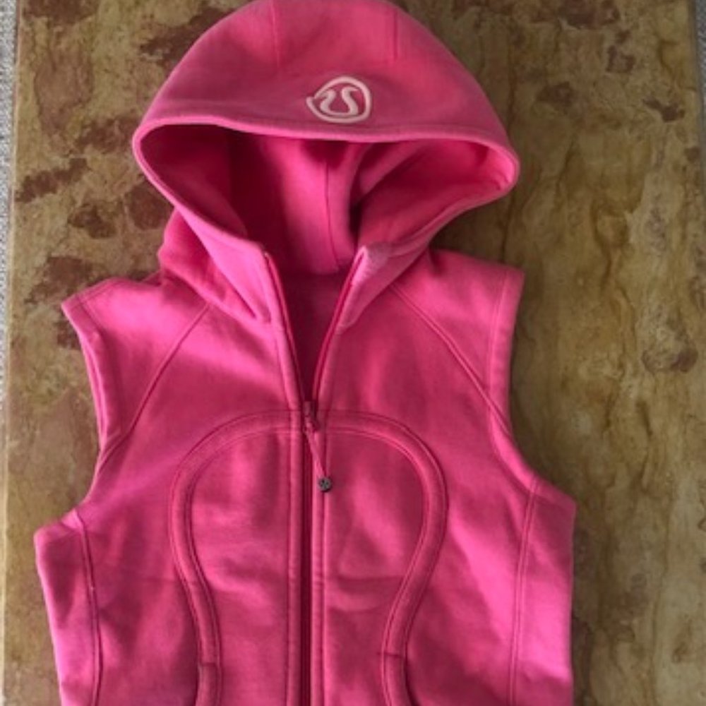 LULULEMON PINK SCUBA HOODIE VEST